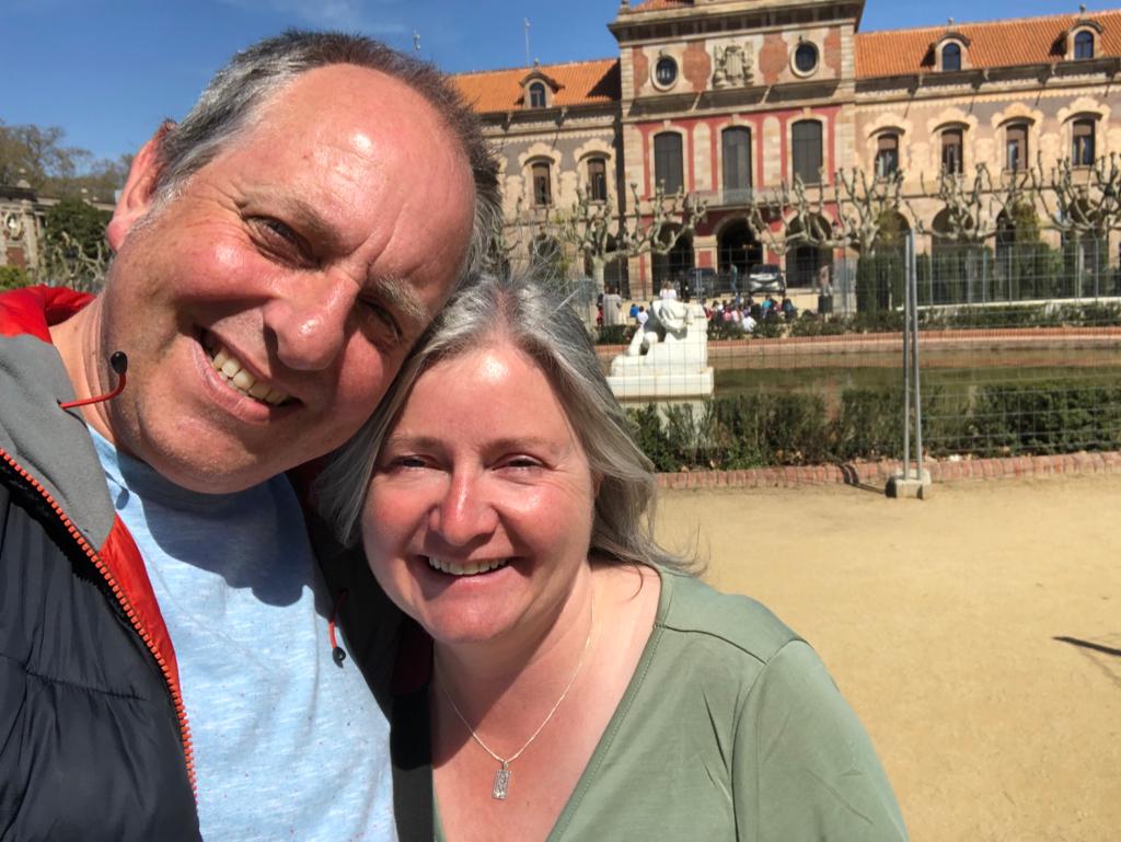 selfie by the Catalan parliament on the edge of Ciutadella Park